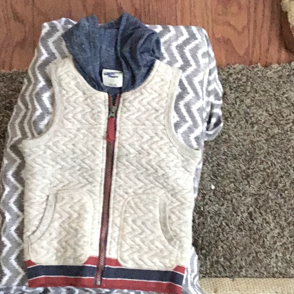 4t Oshkosh vest